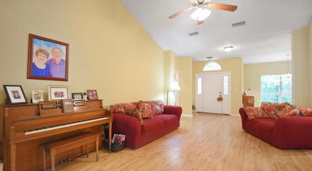 Photo of 18710 Porsche Dr, Flint, TX 75762