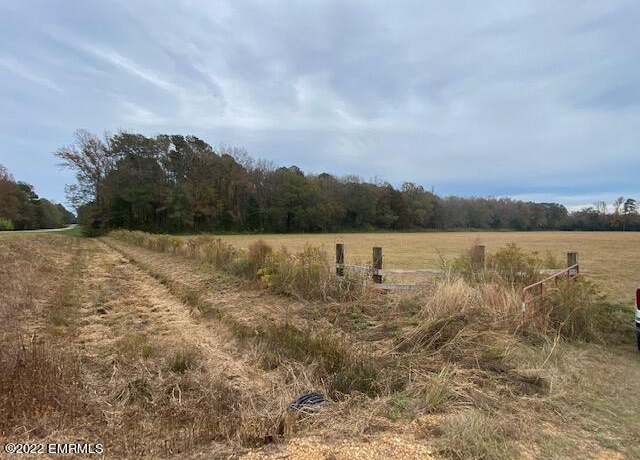 Property at Marty Stuart, Philadelphia, MS 39350