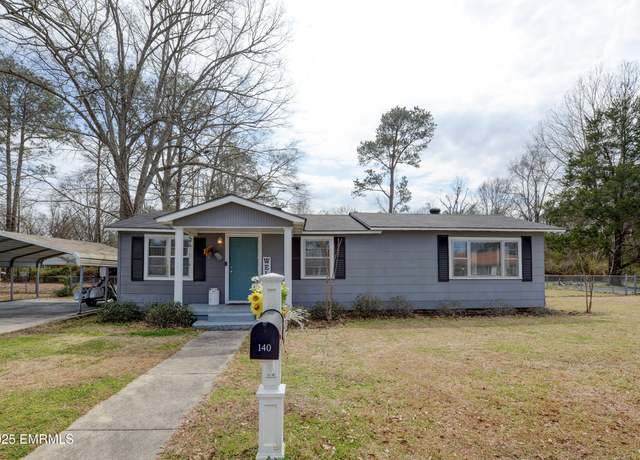 Property at 140 E Napp St, Quitman, MS 39355, 3 beds, 1 bath