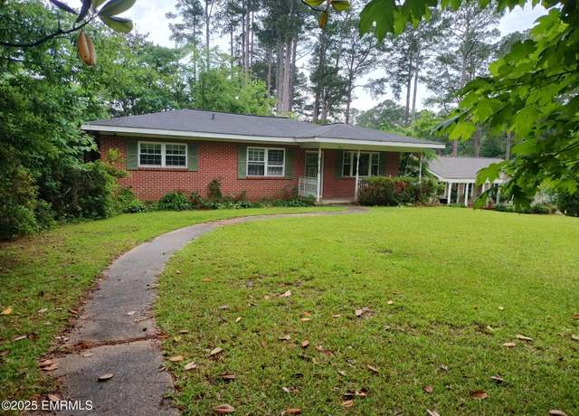 Property at 1645 32nd St, Meridian, MS 39305, 3 beds, 1 bath