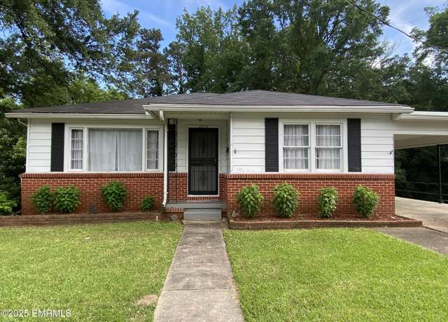Property at 2335 40th St, Meridian, MS 39305, 3 beds, 2.5 baths