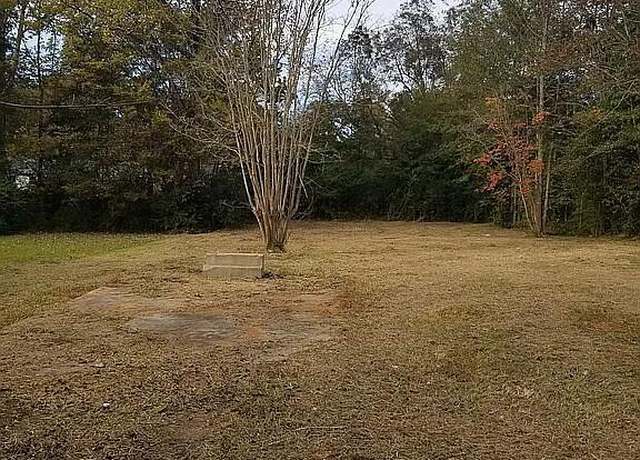 Property at 410 Crawford Street St, Kosciusko, MS 39090
