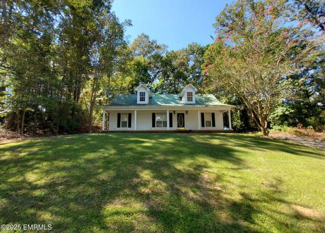 Property at 4160 Half Moon Cir, Lauderdale, MS 39335, 3 beds, 2 baths