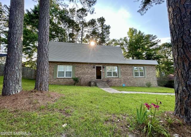 Property at 6209 15th Ave, Meridian, MS 39305, 3 beds, 2 baths