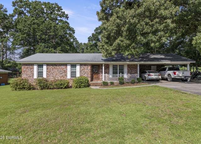 Property at 105 Northwood Dr, Quitman, MS 39355, 3 beds, 2 baths