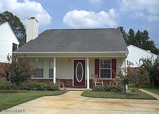 Property at 8372 Northside Dr, Meridian, MS 39305, 2 beds, 2 baths