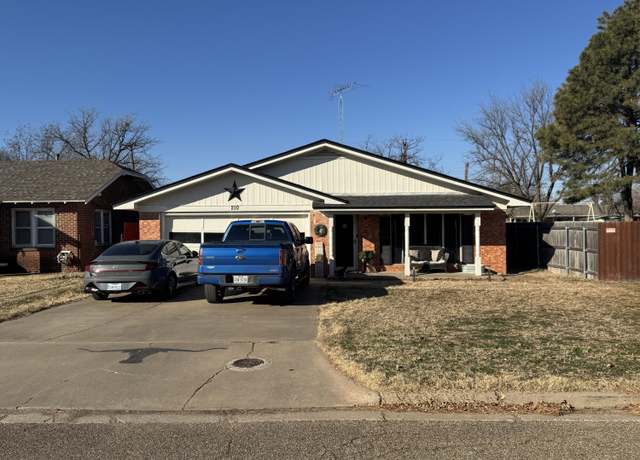Property at 210 S W 4th St, Lockney, TX 79241, 3 beds, 2 baths