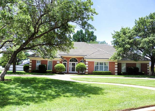 Property at 4501 W 2nd St, Plainview, TX 79072, 3 beds, 2 baths