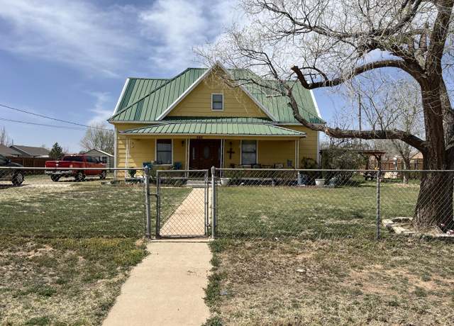 Property at 2801 Fresno, Plainview, TX 79072, 4 beds, 2 baths