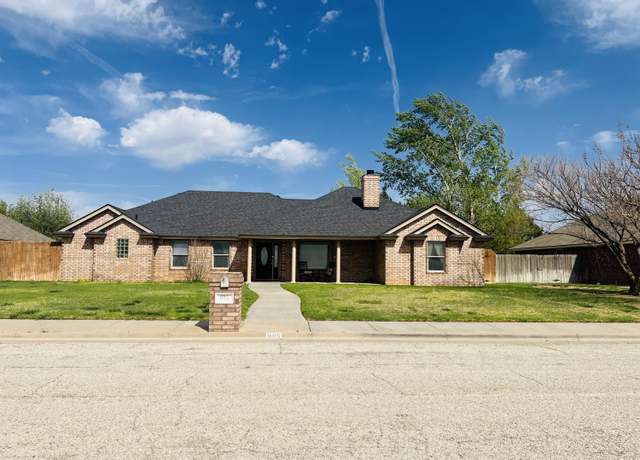 Property at 605 S Itasca, Plainview, TX 79072, 3 beds, 2.5 baths