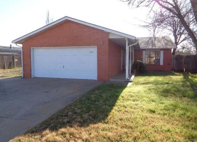 Property at 3905 Ridgeway Dr, Plainview, TX 79072, 3 beds, 2 baths