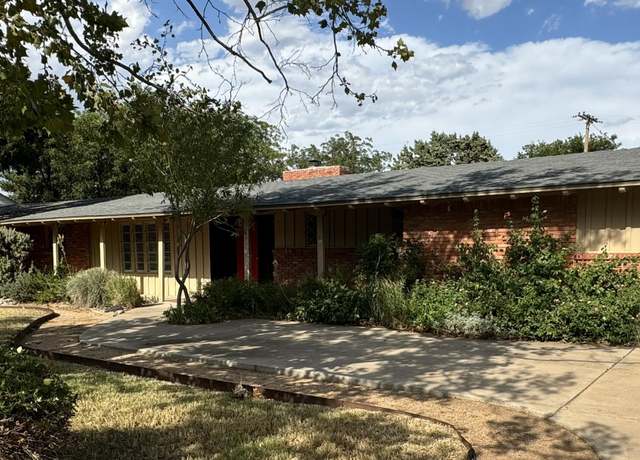 Property at 1106 Yonkers St, Plainview, TX 79072, 3 beds, 3 baths