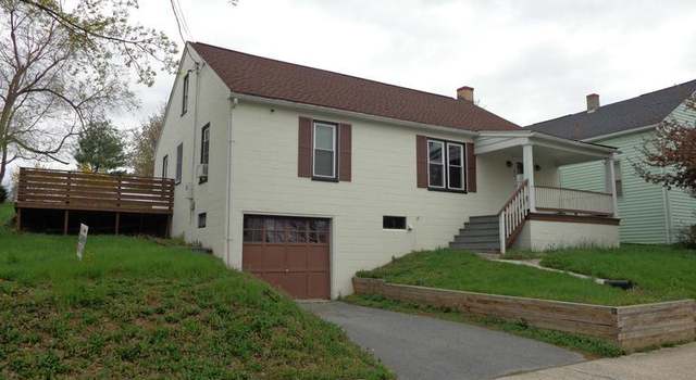 Photo of 439 Queen St, Chambersburg, PA 17201