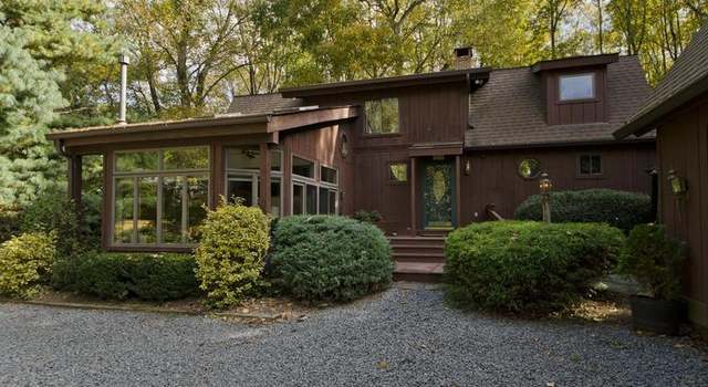 Photo of 1929 Hunter Mill Rd, Vienna, VA 22182