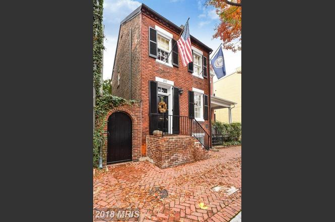 217 lee st s alexandria va 22314 mls ax10156899 redfin