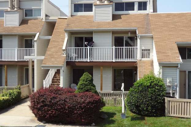1030 A Warwick Ct Unit A Sterling Va 20164 2 Beds 1 Bath