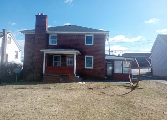 Property at 484 Spruce St, Saint Marys, PA 15857, 3 beds, 0.5 baths