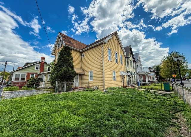 Property at 1231 Washington St, Huntingdon, PA 16652, 2 baths