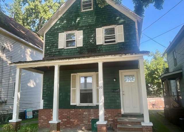Property at 10 South Irvine St, Warren, PA 16365, 3 beds, 1 bath