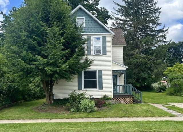 Property at 117 Clay St, Kane, PA 16735, 3 beds, 1.5 baths