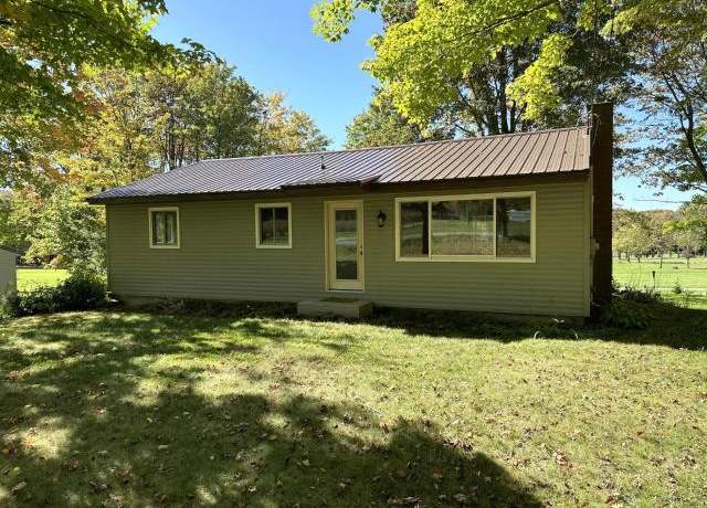 Property at 8297 Scandia Rd, Russell, PA 16345, 2 beds, 2 baths