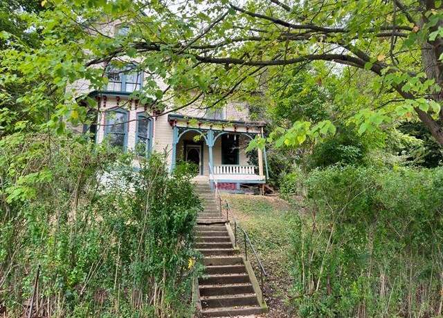 Property at 406 Fifth Avenue West Ave, Warren, PA 16365, 4 beds, 2 baths