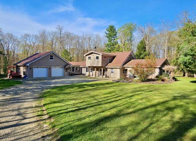 Property at 38 Shadow Ln, Russell, PA 16345, 4 beds, 2.5 baths