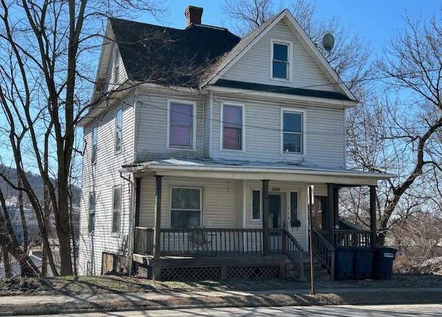 Property at 1104 Pennsylvania Avenue East Ave, Warren, PA 16365, 5 beds, 3 baths
