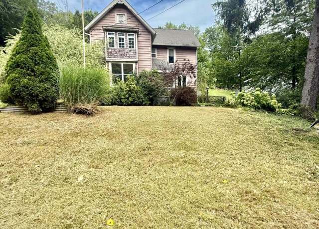 Property at 130 Follett Run Rd, Warren, PA 16365, 3 beds, 1.5 baths