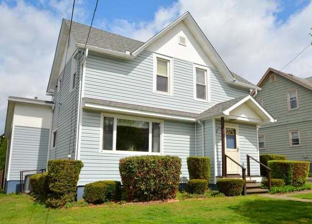 Property at 107 Grant St, Warren, PA 16365, 3 beds, 1.5 baths