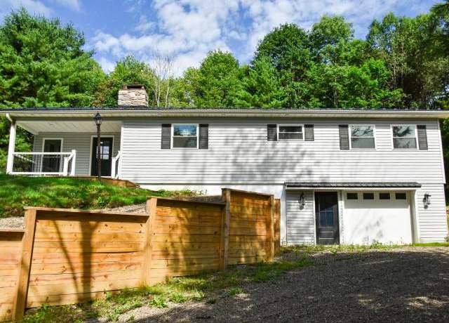 Property at 11 Page Hollow Rd, Warren, PA 16365, 3 beds, 2 baths