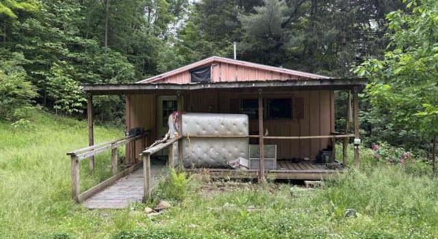 Photo of 76 Pond Rd, Kane, PA