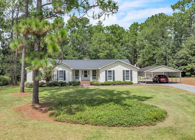 Property at 17 Bracken Dr, Moultrie, GA 31768, 4 beds, 2 baths