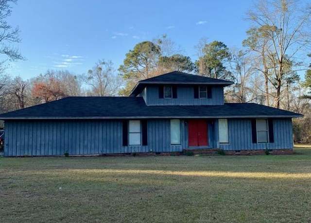 Property at 245 Suwanee Rd, Moultrie, GA 31788, 3 beds, 2 baths