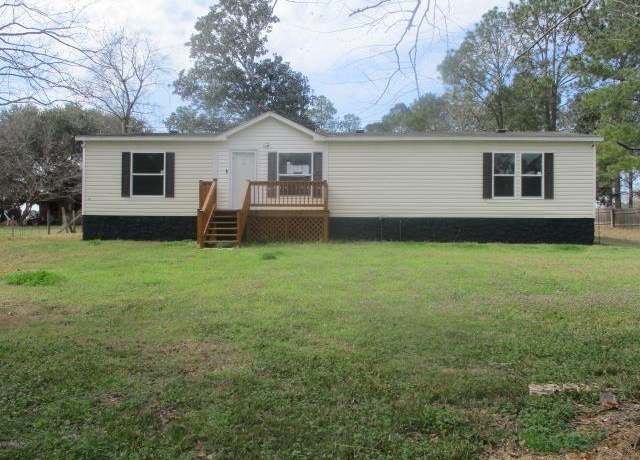 Property at 166 Sunset Ln, Cairo, GA 39828, 3 beds, 2 baths