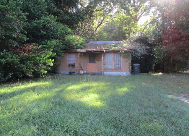 Property at 2006, 2015, 2016 ,2108 West Blvd, Moultrie, GA 31768, 3 beds, 2 baths