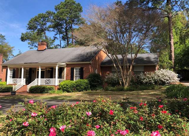 Property at 25 17th Ave Ave SE, Moultrie, GA 31768, 3 beds, 2.5 baths