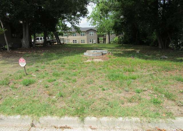 Property at 723 East Central Ave, Moultrie, GA 31768