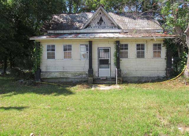 Property at 224 4th Ave Ave SE, Moultrie, GA 31768
