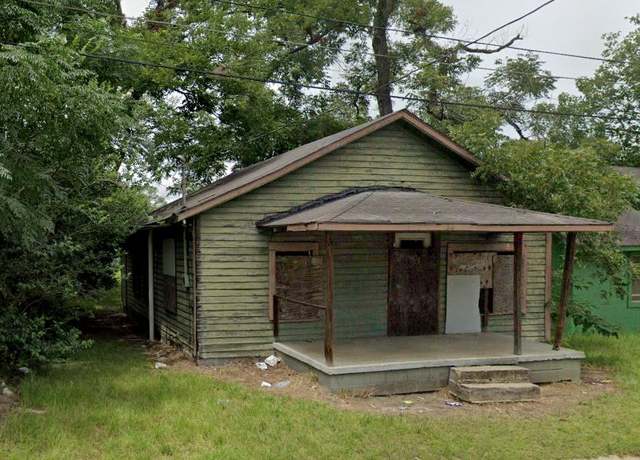 Property at 415 9th Street St NW, Moultrie, GA 31768, 3 beds, 1 bath