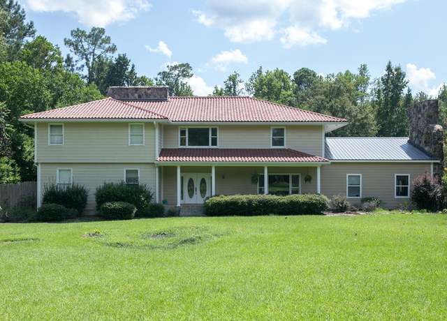 Property at 219 Cox Dairy Rd, Moultrie, GA 31768, 5 beds, 4.5 baths