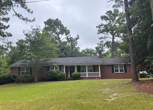 Property at 29 17th Ace Ave SE, Moultrie, GA 31768, 4 beds, 3 baths