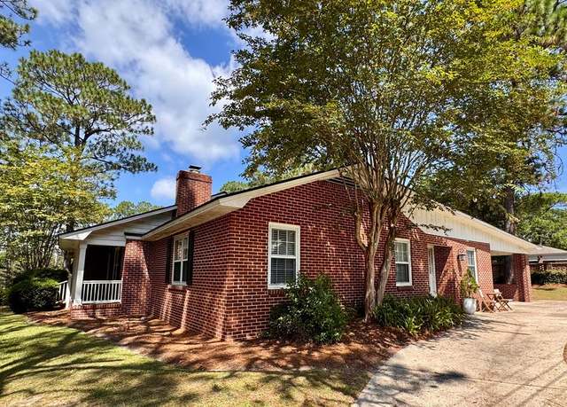 Property at 29 17th Ave Ave SE, Moultrie, GA 31768, 4 beds, 3 baths