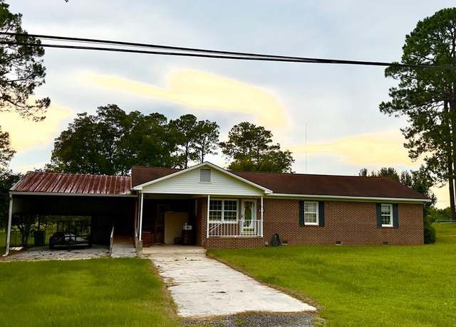Property at 254 Ruth St, Moultrie, GA 31768, 3 beds, 2 baths