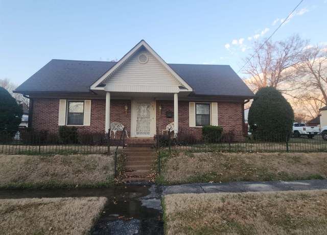 Property at 728 Cheatham St, Union City, TN 38261, 3 beds, 3 baths