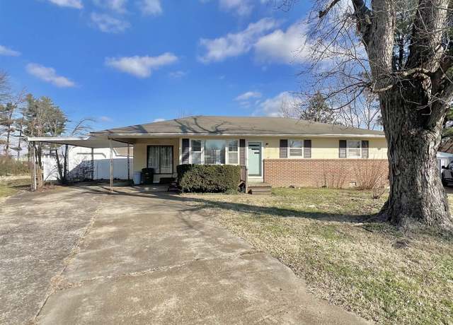 Property at 1326 Holiday St, Union City, TN 38261, 3 beds, 2 baths