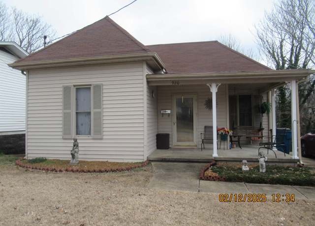 Property at 920 Troy Ave, Hickman, KY 42050, 2 beds, 1 bath