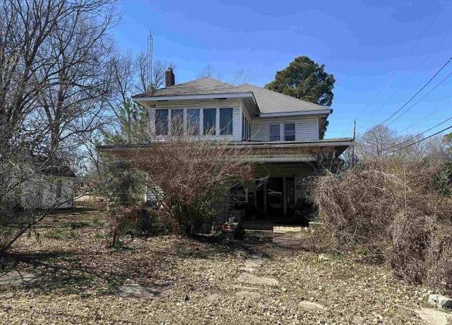 Property at 220 N 7th St, Obion, TN 38240, 5 beds, 2 baths