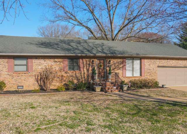 Property at 710 S Mccombs St, Martin, TN 38237, 4 beds, 3 baths