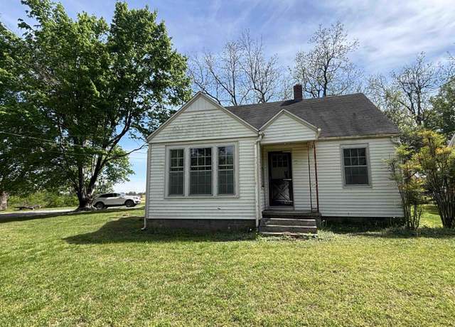 Property at 1409 Moscow Ave, Hickman, KY 42050, 2 beds, 1 bath